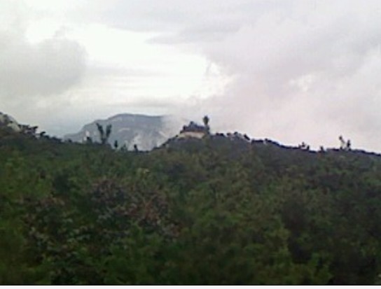 ���������￴Ǳɽ����������ƶ˵�һ��ͨ������