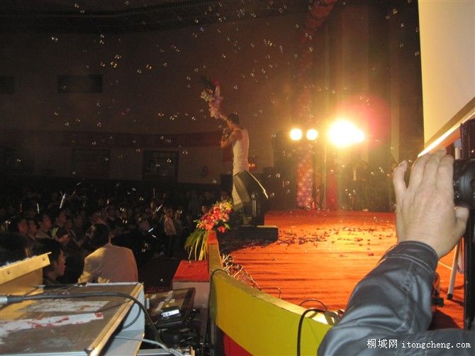 �������ʻ����ж�