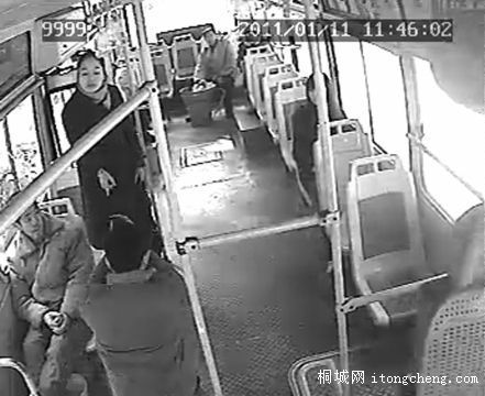 U192P44T65D12275F1075DT20110117102945.jpg