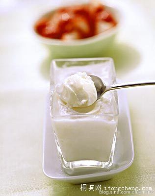 2010033016460811.jpg