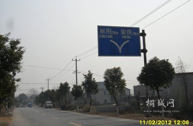 ·.jpg