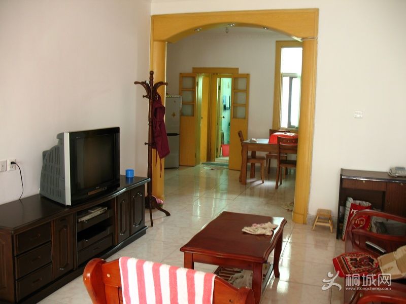 Ƭ 043.jpg