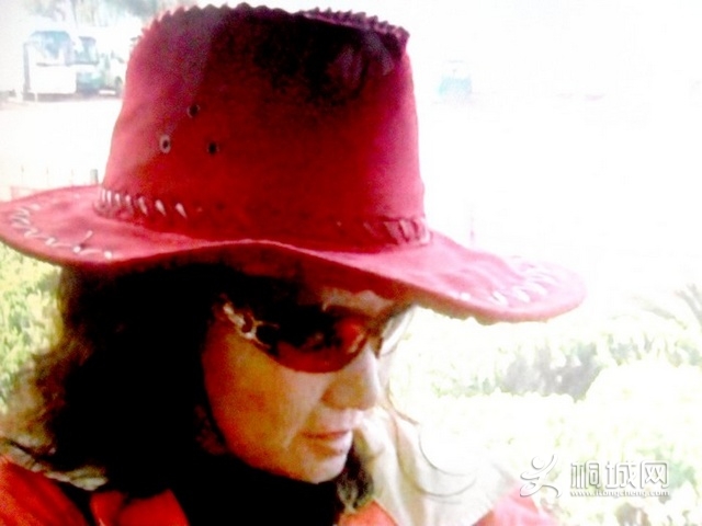 ��������