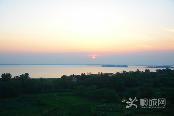 xzh072401.jpg