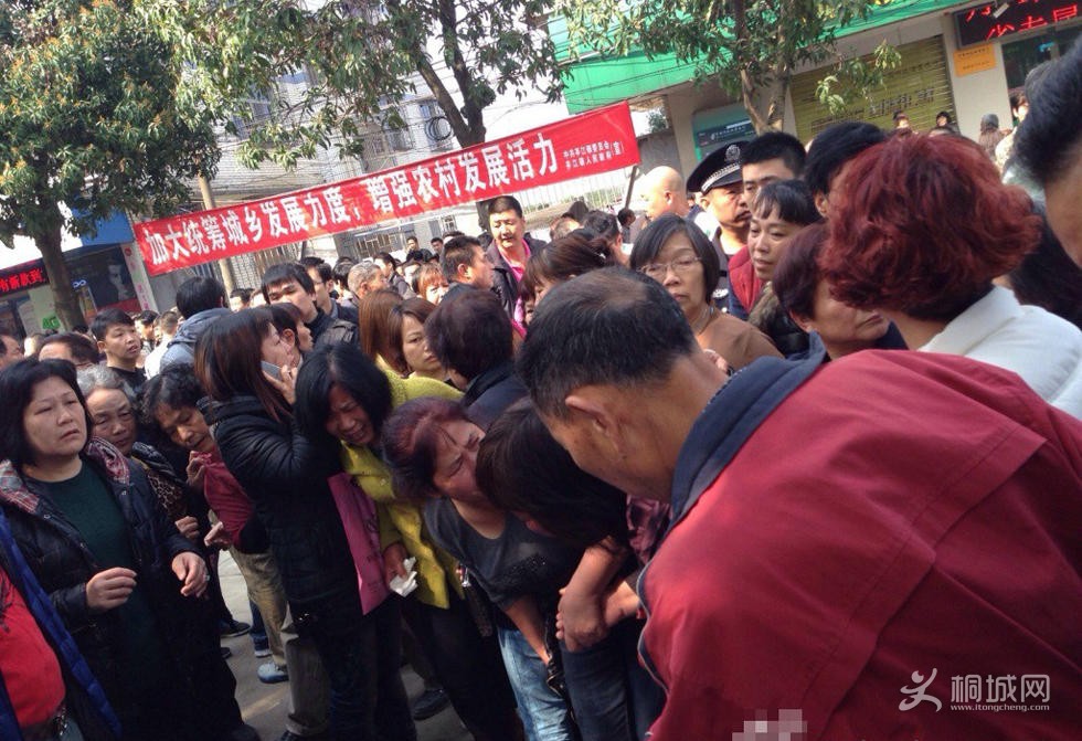 ����̯����ǹܳ�ͻ ����Ȱ���ɱ������ֳ�ͼƬ