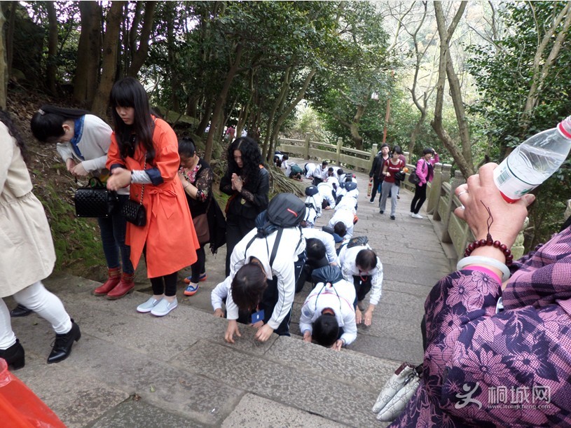 ����һߵ�ף��������޾�η��