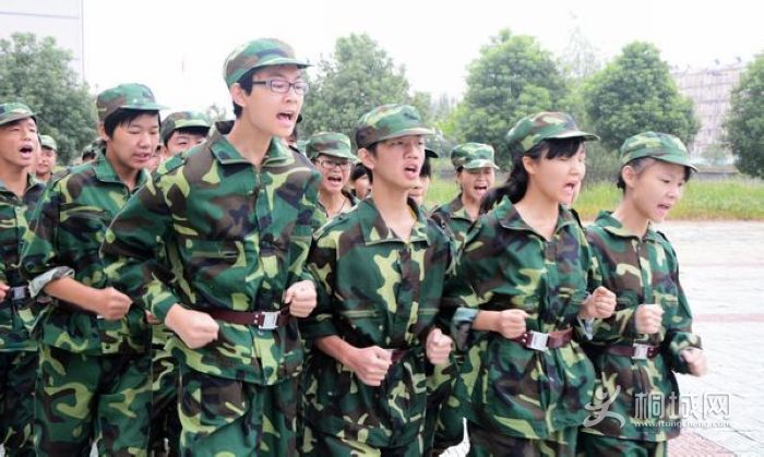 ͩ���Ķ�ְУ