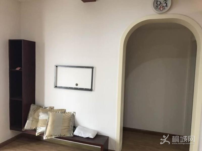 House_589fa05b-ed24-48b8-9d42-d525b6281f01_big.jpg
