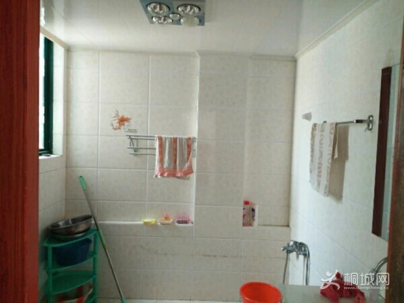 House_5aa1893c-1bf0-43fc-9ceb-6ccf562bdc90_big.jpg