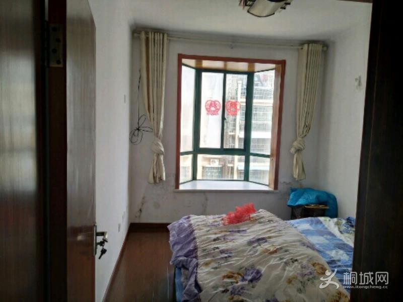 House_57659ac1-dab8-4123-9fa8-6d77d11cfff6_big.jpg