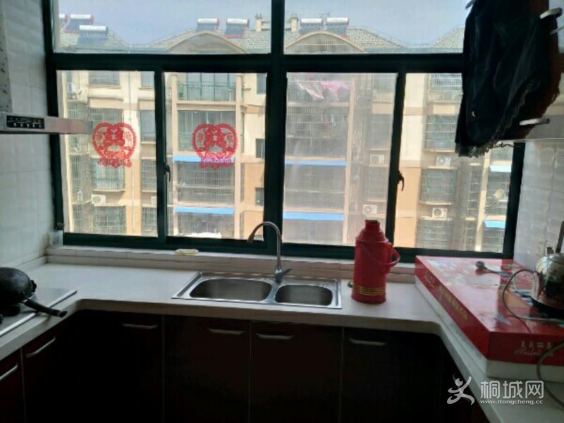 House_cdcf48d0-e3da-4b0c-bc4f-bc3155bc60a3_big.jpg