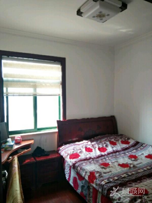 House_9c030f43-98ca-4e9d-96ff-773703da98ee_big.jpg
