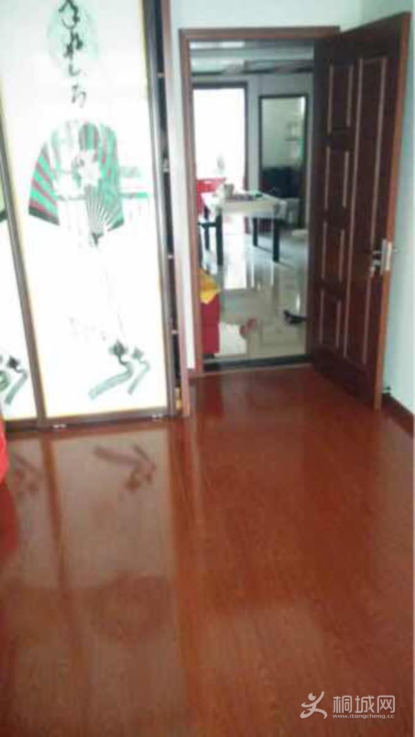 House_8b28ed66-ebc8-41f4-afb6-bd6573c83f4b_big.jpg
