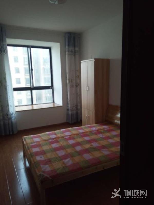 House_f13187c7-5494-43d4-b539-d1465bd2cbd7_big.jpg