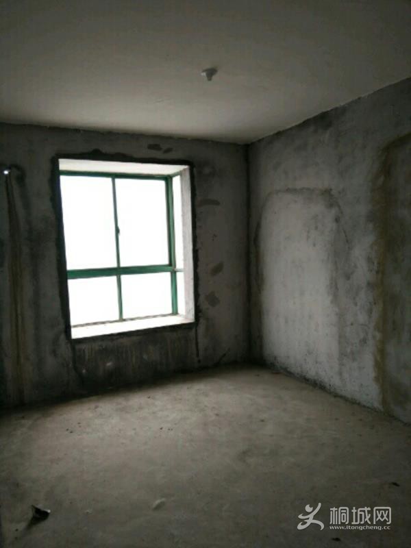 House_0aeb8394-8449-4af9-a6e1-011eb964b79b_big.jpg