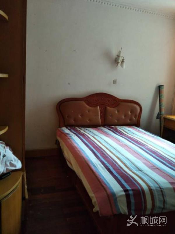 House_882792ee-e252-487d-95e5-25ffd07a32a9_big.jpg
