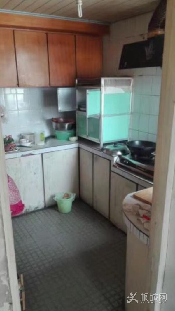 House_626d3ea5-c5f9-4e21-a80a-c9791bc6e5df_big.jpg