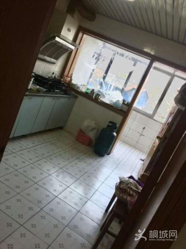 House_4d07372a-5693-496b-a25f-25ff80d6c43f_big.jpg