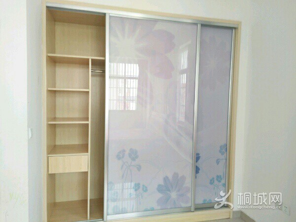House_e8b8c89c-c5be-4c88-9f3d-fd9a9545990c_big.jpg