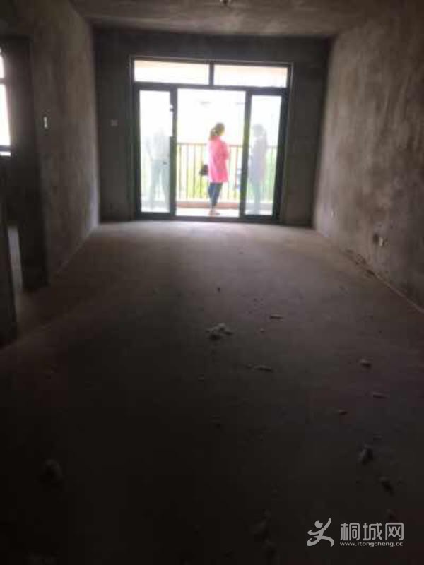 House_fb3b6b90-2255-47a9-b0a5-59d5bfc5473b_big.jpg