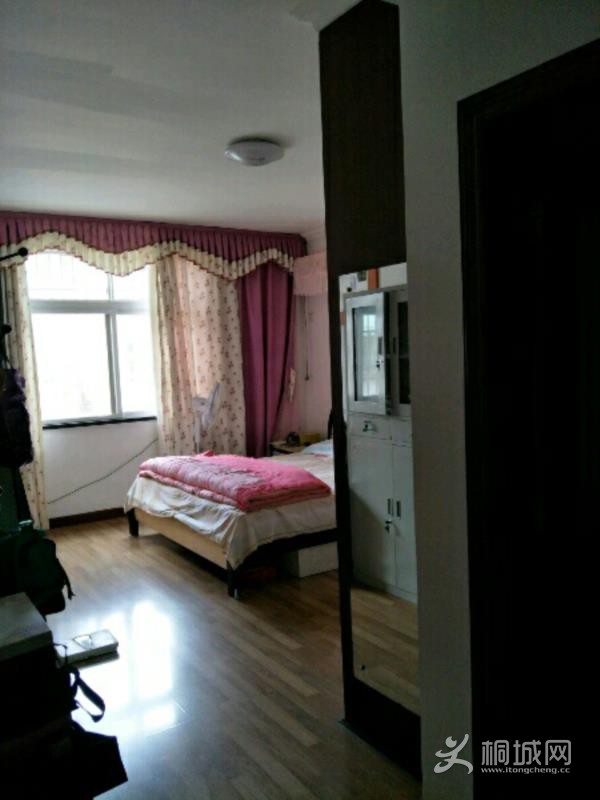 House_967c9c2e-01ef-47b9-8101-26a482bb831e_big.jpg