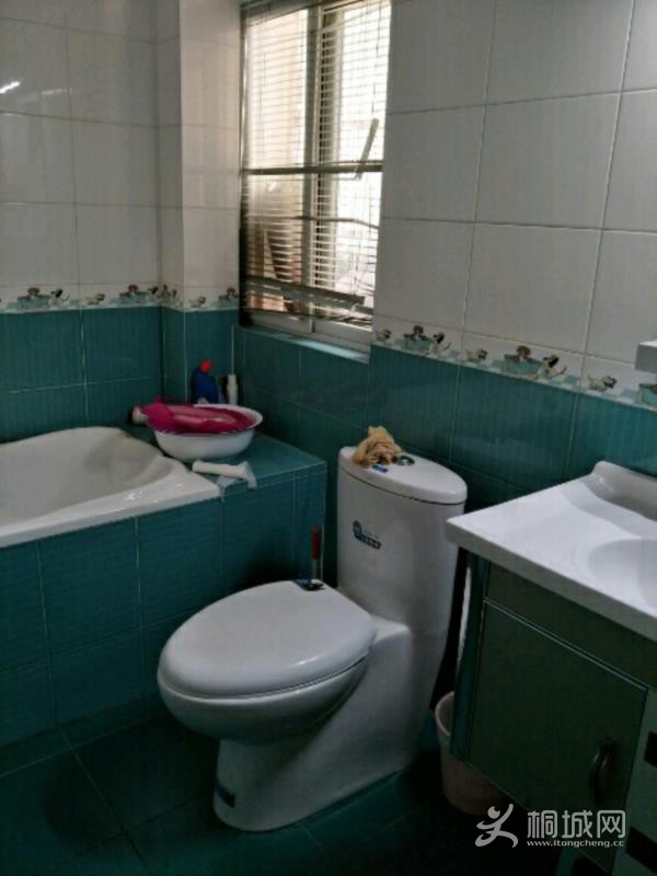 House_d72fe93f-daf7-4eb1-84f1-c5cb89d271ba_big.jpg