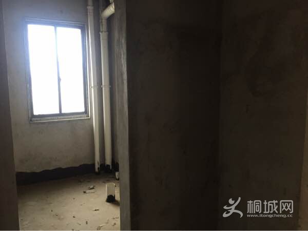 House_8c067837-1eec-4b7d-a3d3-abec31dac056_big.jpg