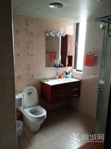 House_a5585576-8c7c-4f9e-bc78-f972d1ee75d8_big.jpg