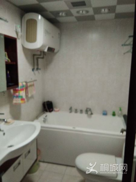 House_e86c5fdd-dcec-4b61-b32b-ed2209fdf9d2_big.jpg