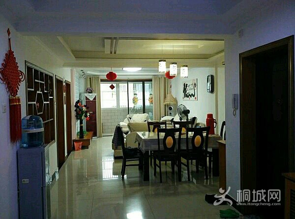 House_b80ab784-5ca2-4c35-8649-cc855c04cf14_big.jpg
