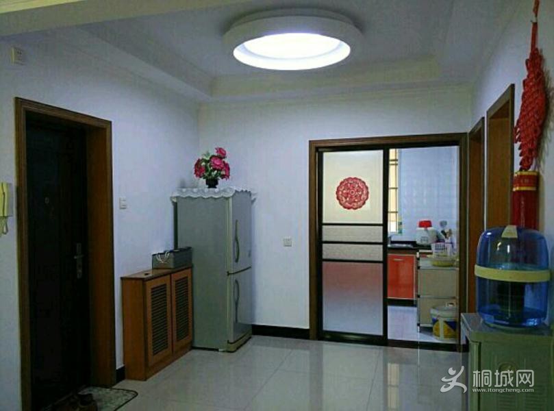 House_e955bf06-2470-4643-8a45-e6b5156a0304_big.jpg