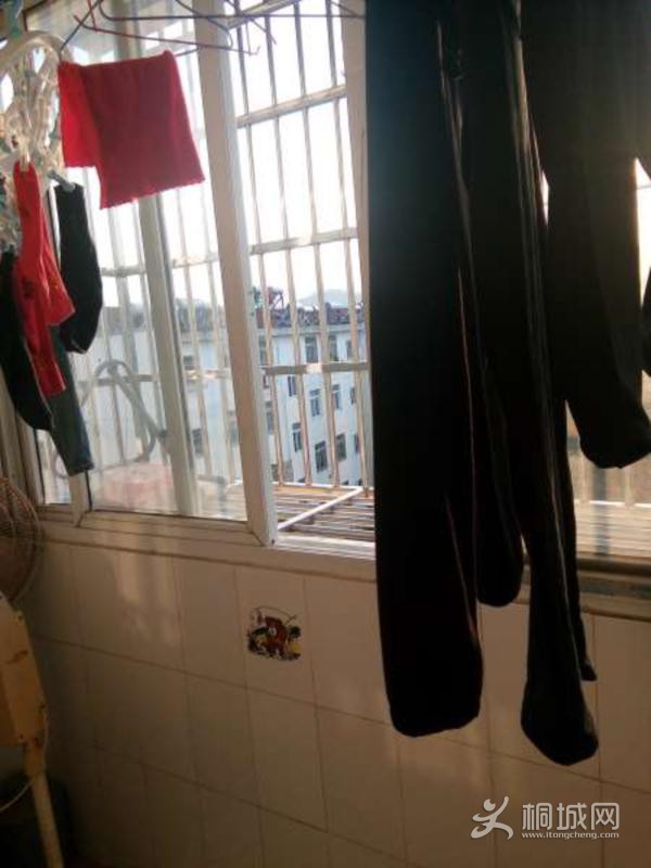 House_772b3360-41df-4b92-b6f4-17bc9640955a_big.jpg
