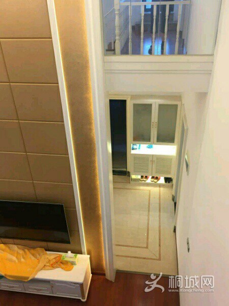 House_b738736b-d415-4bb1-9ed1-d7aa7305fa6f_big.jpg