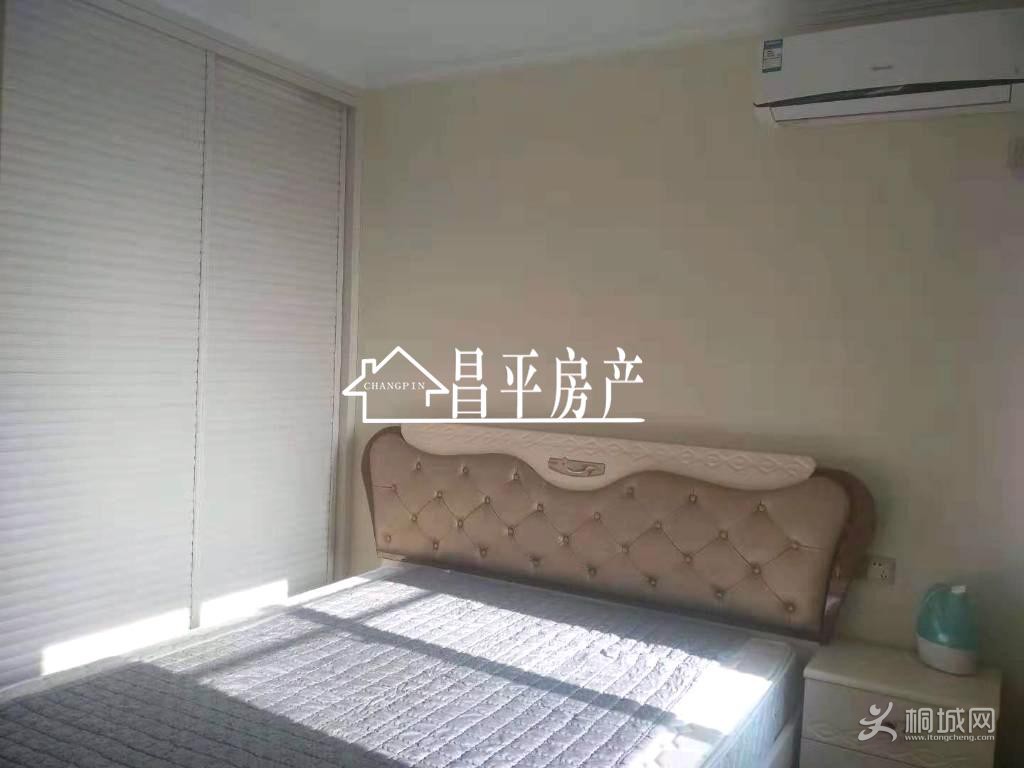 House_585f7e9e-5a9a-4bf5-8580-626850adf39a_big.jpg