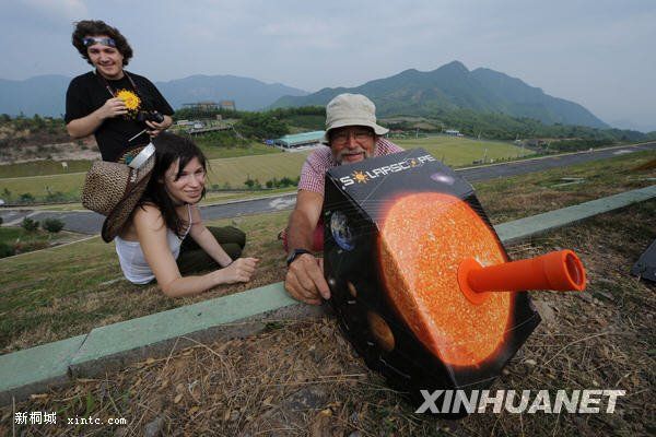 7��22�գ����㽭��������������ο������Ա����豸�ۿ���ʳ��