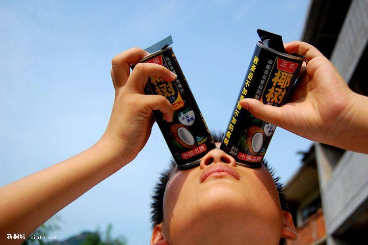 7��22�����磬�㽭ʡ�����ֽ��ص�ũ�壬ũ������Ҭ��֭�Ŀ�ƿ�ӵ�һƬX��Ƭ�۲���ȫʳ��