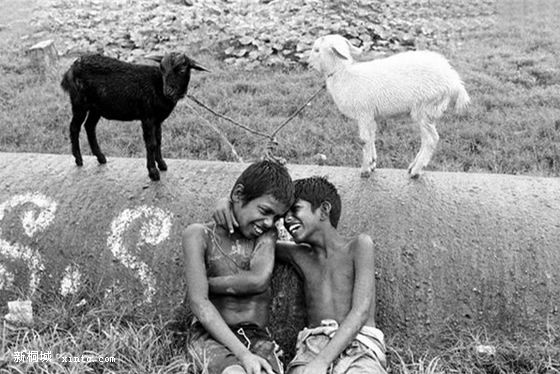 ˫������Nimai Chandra Ghosh��ӡ��