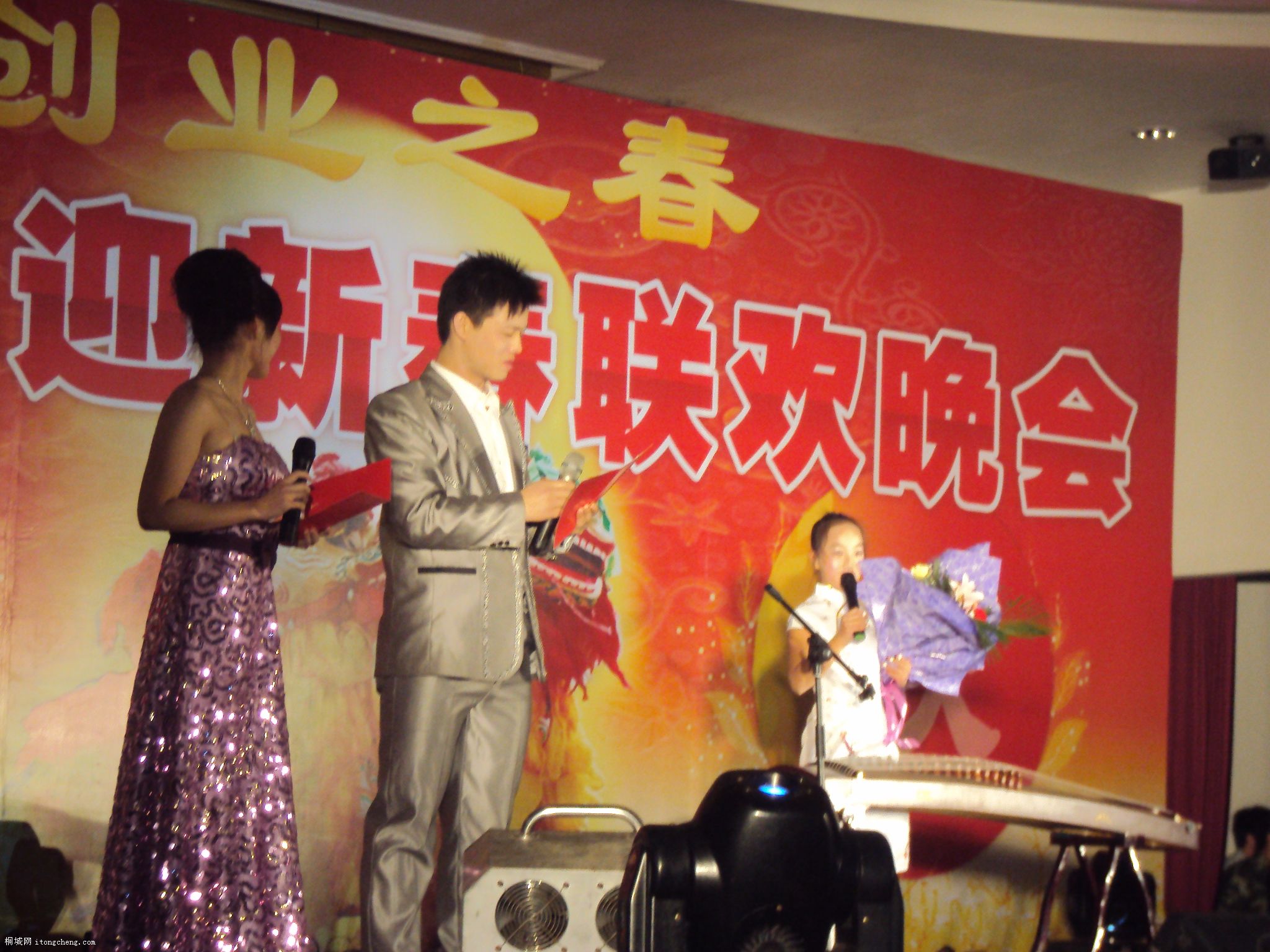 ��ʼ�˹��ݶ���