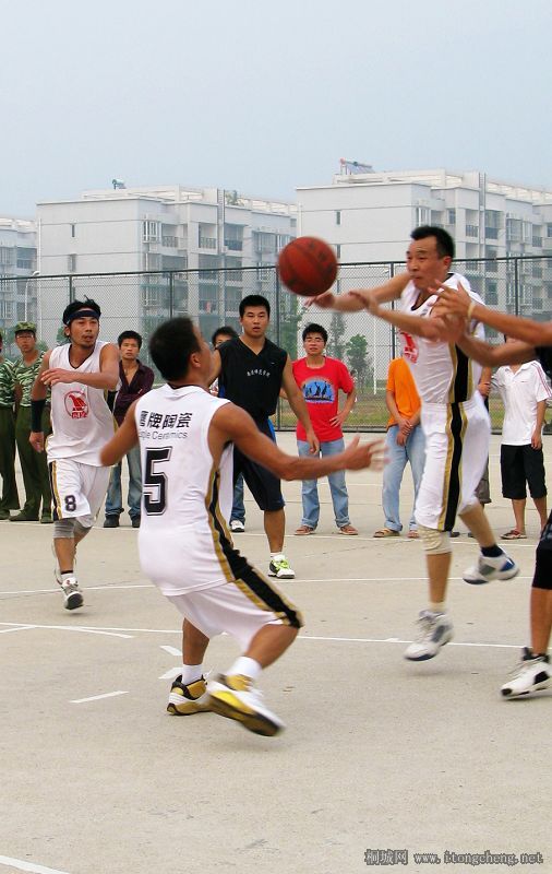 20080921_f3b9382db1958193628dH9absk8IjS8K.jpg