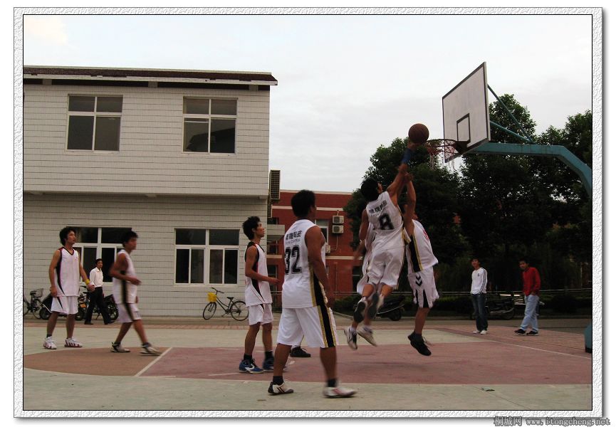 20080928_907943f4babeabb2247d3WF902MQbk4V.jpg