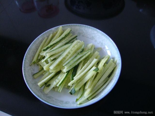 ƹ.JPG
