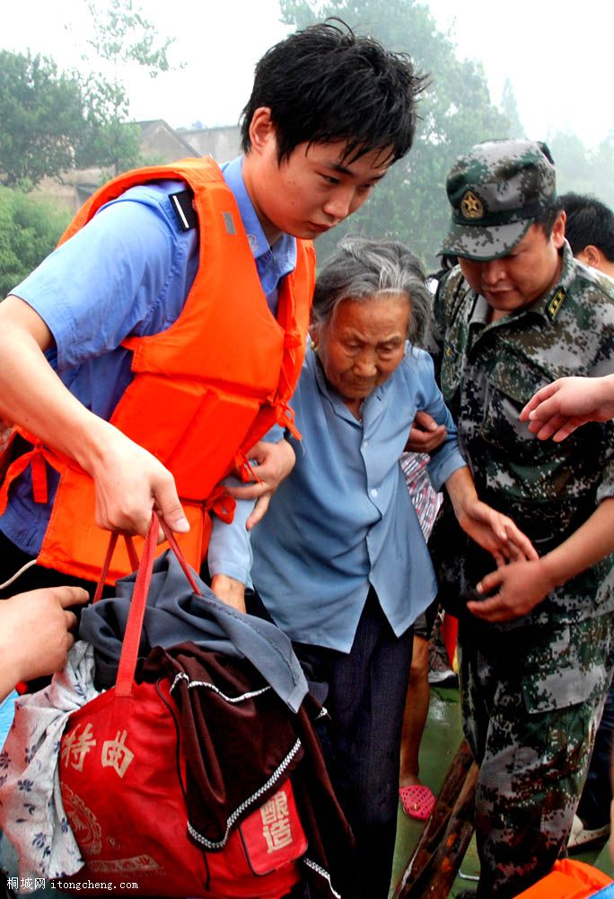 ͩ���д�ɳ���ذ����վ�Ԯ��ʵ