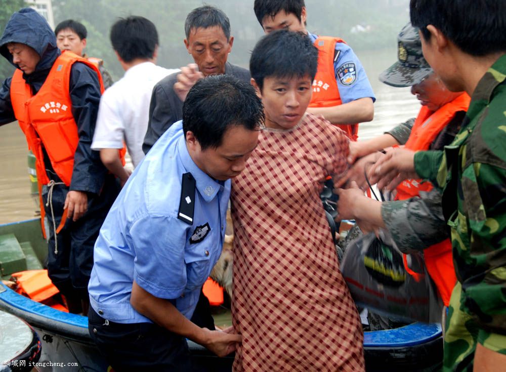 ͩ���д�ɳ���ذ����վ�Ԯ��ʵ